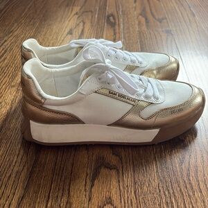 Women’s Sam Edelman gold shoes